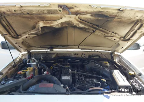 2000 Jeep Cherokee Sport из США, поврежденный, VIN 1J4FF48S8YL212817